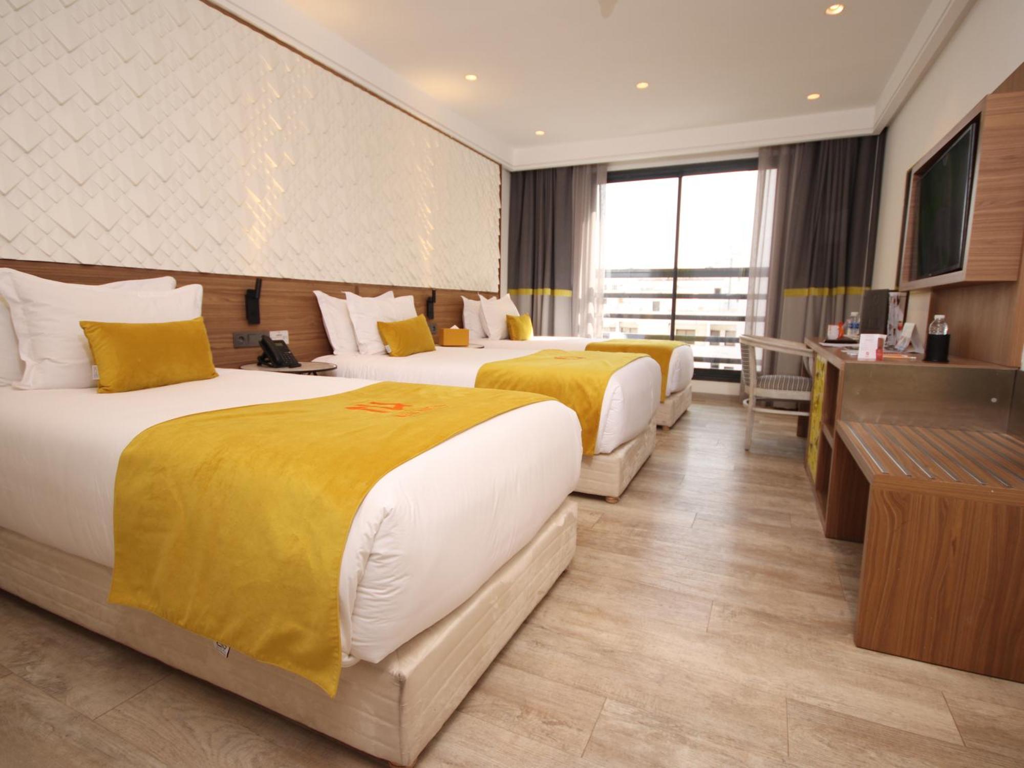 Hotel New Piscine Wellness & 5*